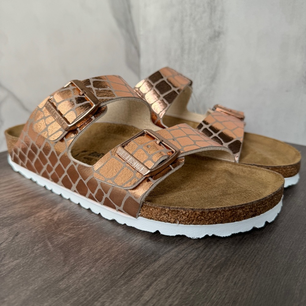 BIRKENSTOCK Arizona Gator Gleam Rose Pink Metallic Sandal